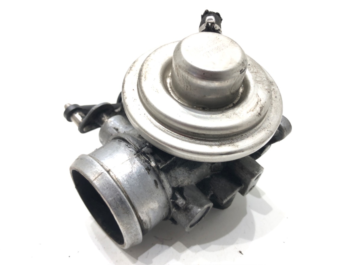 VW GOLF IV (1J1) 1997 - 2008 PRZEPUSTNICA 038131501E