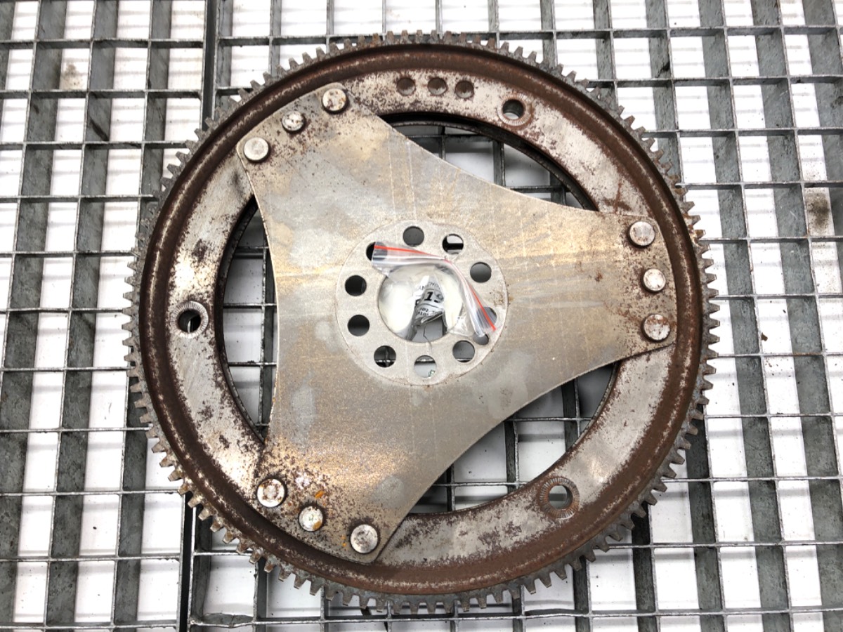 VW PHAETON (3D1, 3D2, 3D3, 3D4, 3D6, 3D7, 3D8, 3D9) 2002 - 2016 KOŁO ZAMACHOWE 059105323AN